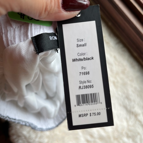 NWT Romeo & Juliet  gauze shorts sz s - Picture 6 of 6